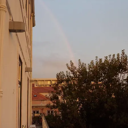 Lisb'on Ostello *
