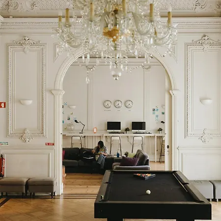 بيت شباب Lisb'on Lisboa