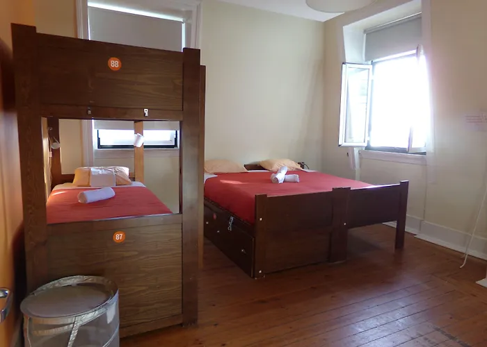 Lisb'on Hostel Lissabon